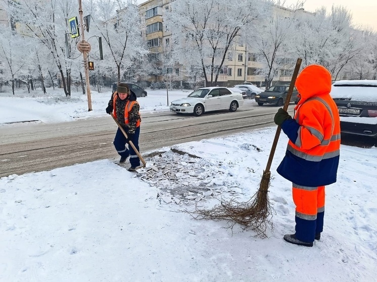 Жителей столицы Хакасии попросили быть внимательными на дорогах из-за гололеда