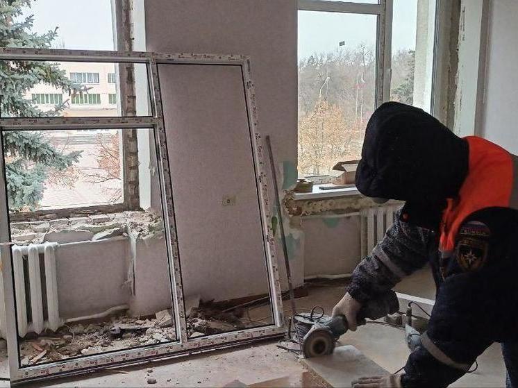 Аварийщики из Пензенской области продолжают работу по устранению повреждений в Токмаке