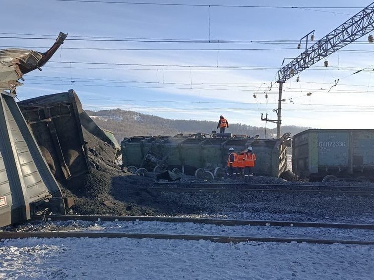 Стало известно о сходе с рельсов 42 вагонов в Забайкальском крае