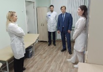 Министр здравоохранения Алтайского края Дмитрий Попов проконтролировал ремонт в барнаульской детской поликлинике № 14.