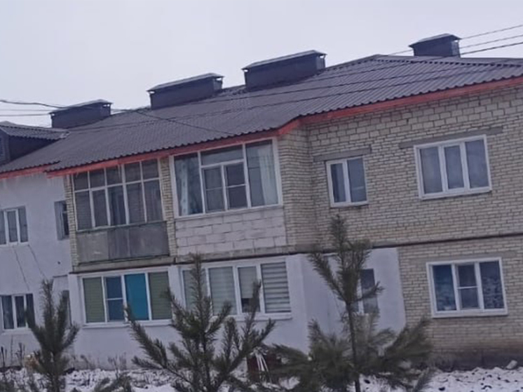 В Грабово провели капремонт крыши многоквартирного дома