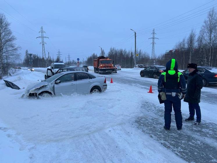 В Ноябрьске после ДТП с 4 пострадавшими проверят состояние дороги