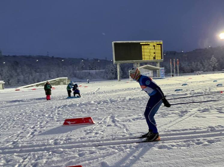 Больше 100 спортсменов приняли участие в чемпионате и первенстве Мурманской области по лыжным гонкам