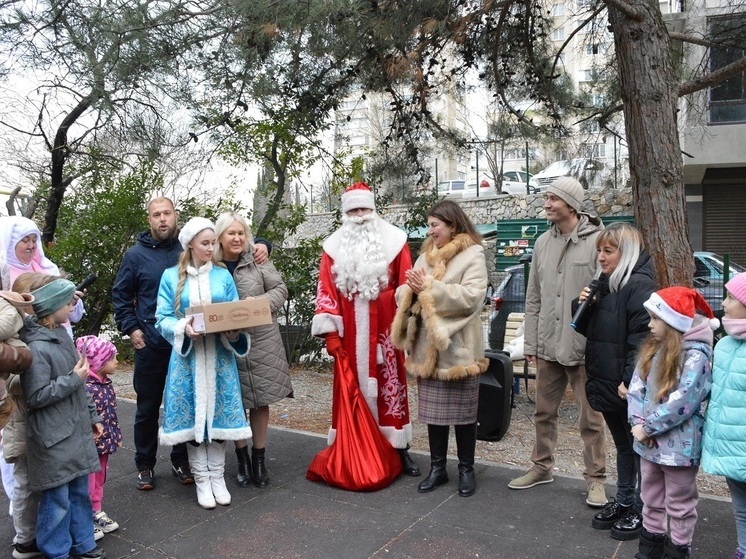 В Ялте прошли детские предновогодние праздники