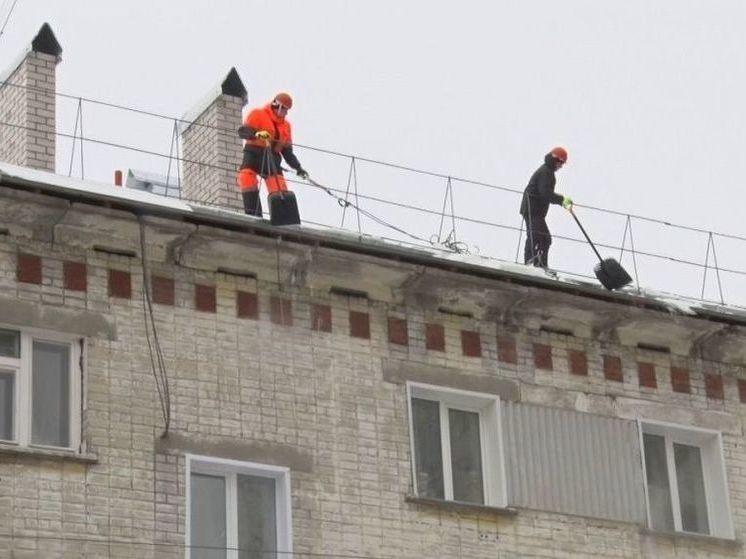 Жаловаться на сосульки кировчане могут в свои управляющие компании