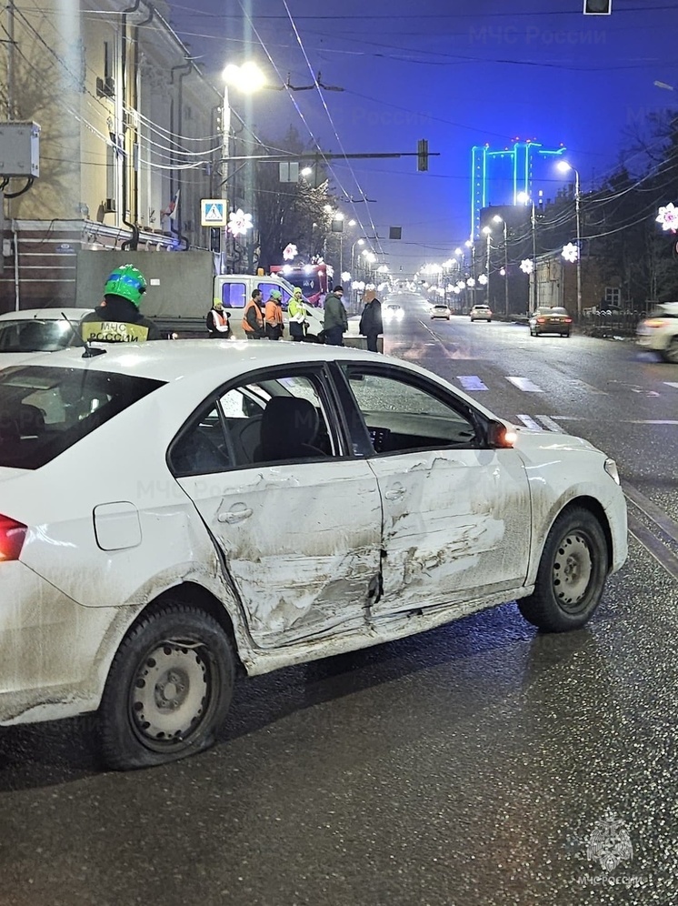 В аварии в центре Калуги пострадал человек