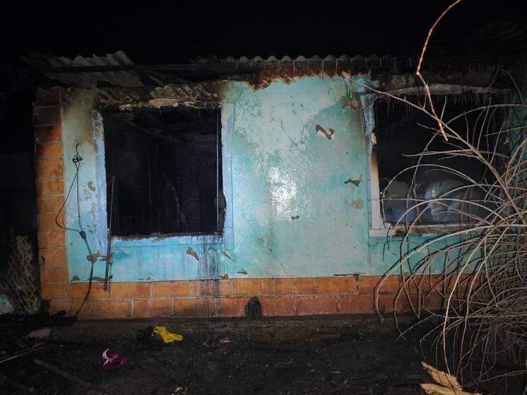 Две маленькие девочки погибли на пожаре дома в селе Забайкалья