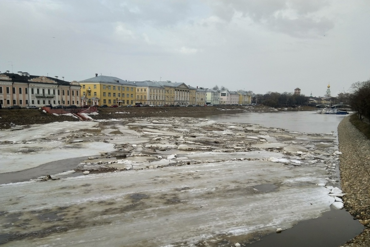 Первый этап расчистки реки Вологды завершен