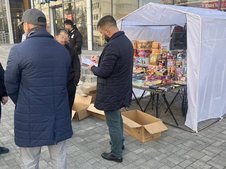 В Геленджике выявили факт незаконной торговли пиротехникой