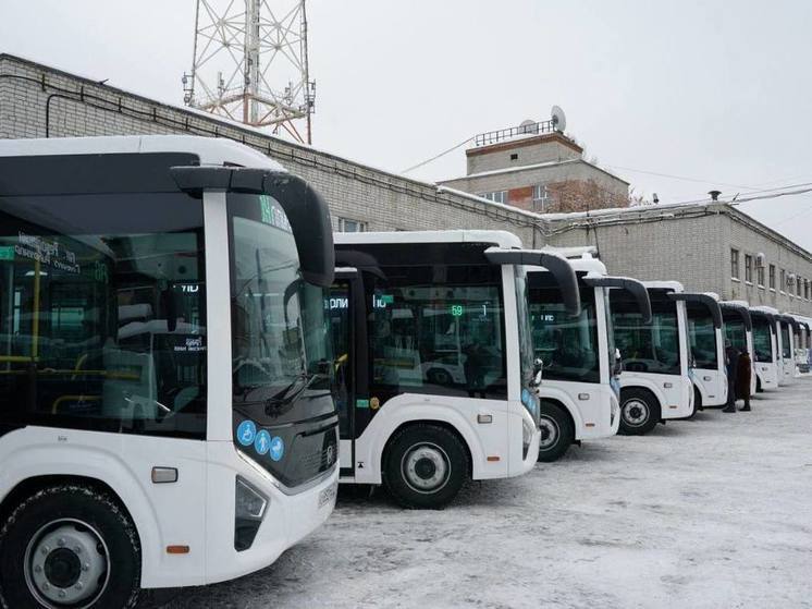 В Самару прибыли более 300 новых автобусов, которые начнут ходить с 1 января