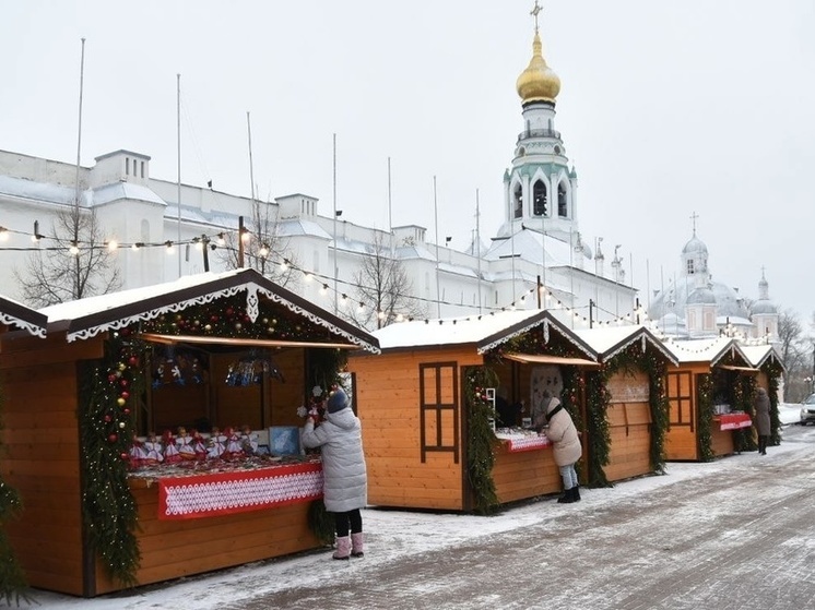 Новогодние ярмарки действуют в центре Вологды