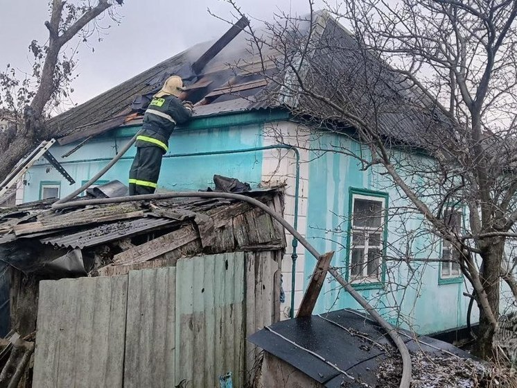 В Ливнах очевидцы спасли пожилую женщину из пожара