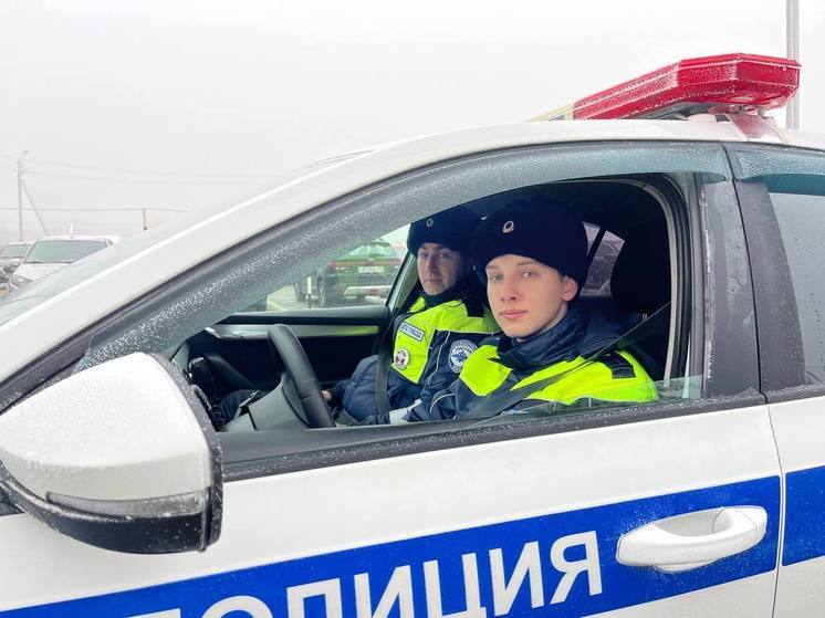 Ставропольские автоинспекторы помогли добраться в больницу мужчине с сердечным приступом