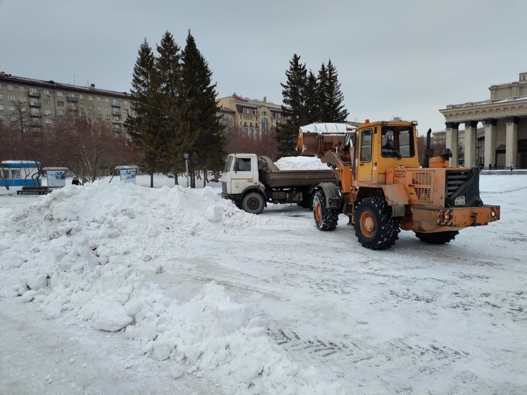 В трех районах Новосибирска ограничат парковку на время уборки снега 30 декабря