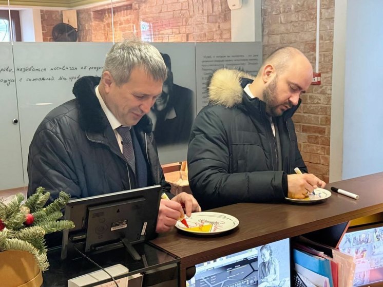 Мэр Самары позвал всех в музей Рязанова и сообщил, какие фильмы режиссера любит