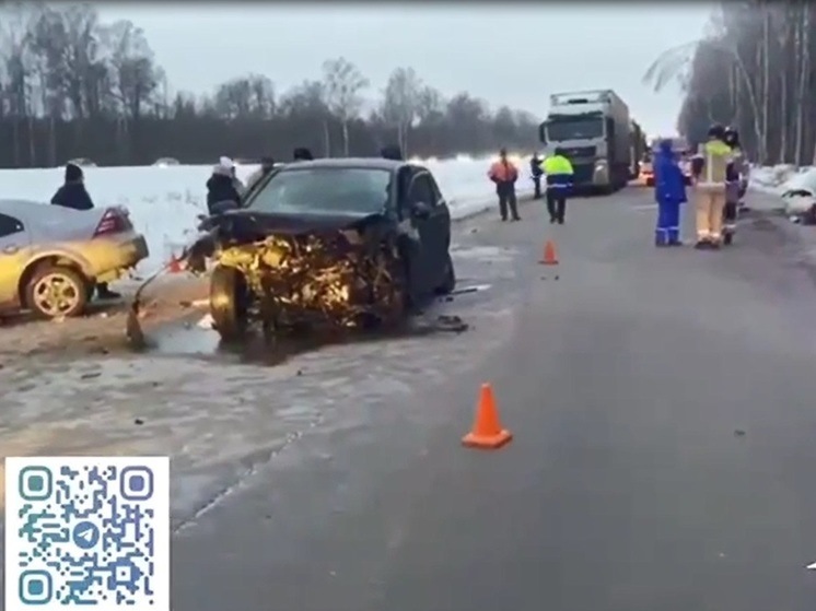 Мужчина погиб в ДТП с участием трёх автомобилей в Челябинской области