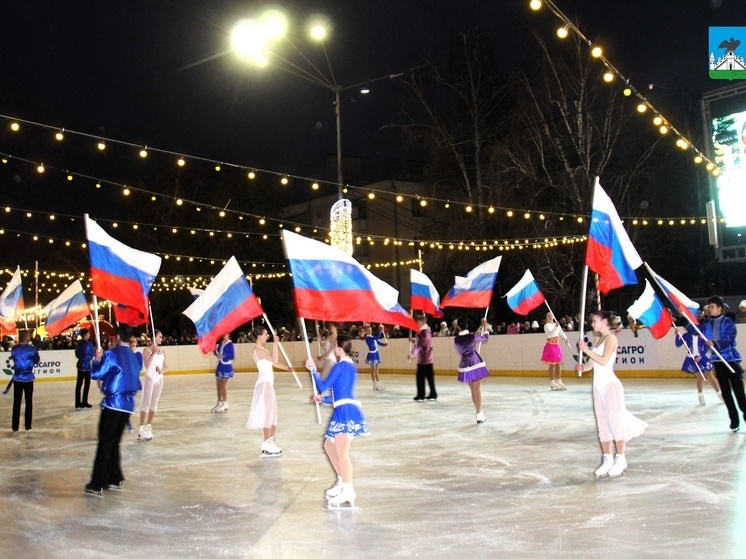 В Орле торжественно открыли каток