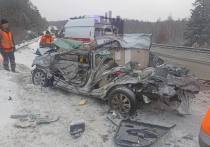 На трассе Красноярск - Ачинск произошло массовое дорожно-транспортное происшествие, в результате которого погибли два человека