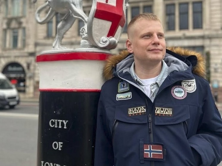 Суд в Минске заочно приговорил комика Славу Комиссаренко к 6 годам заключения