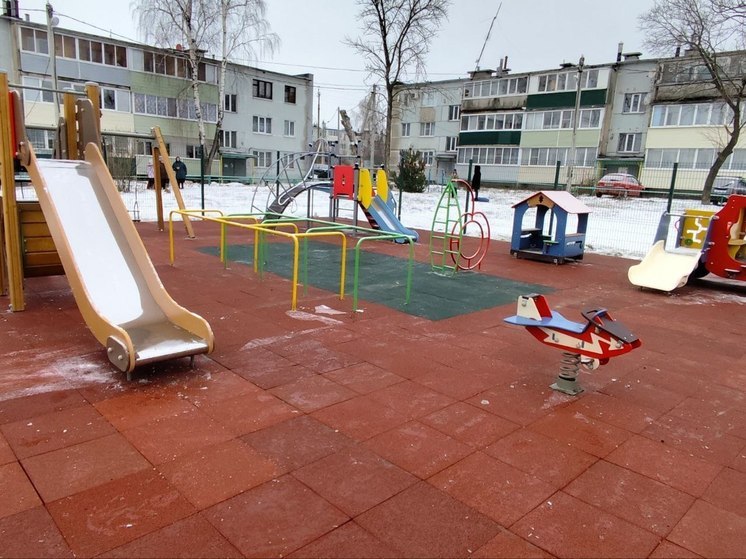 Детскую площадку открыли в Вышгороде под Рязанью в рамках местных инициатив