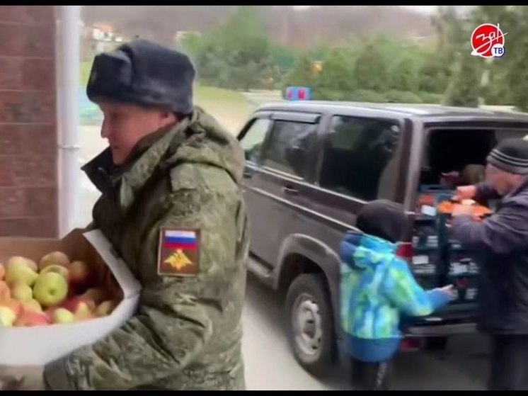 Судоплатовцы привезли фрукты воспитанникам школы-интерната на Мелитопольщине