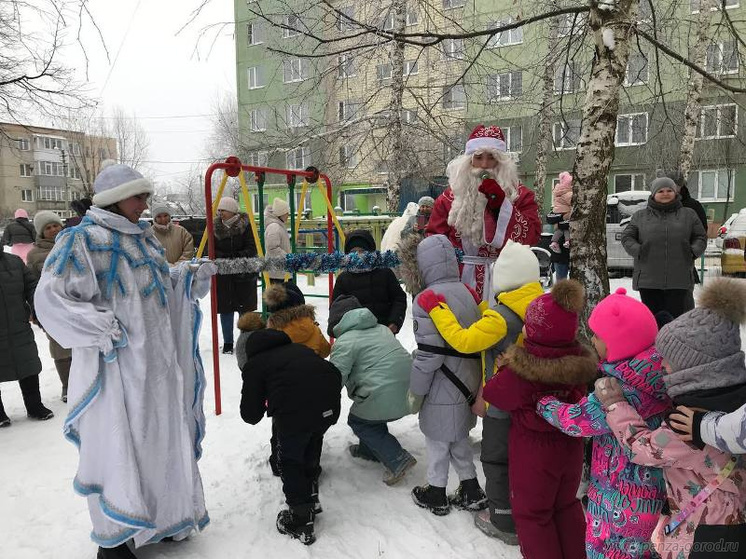 Для пензенцев провели предновогодний праздник двора