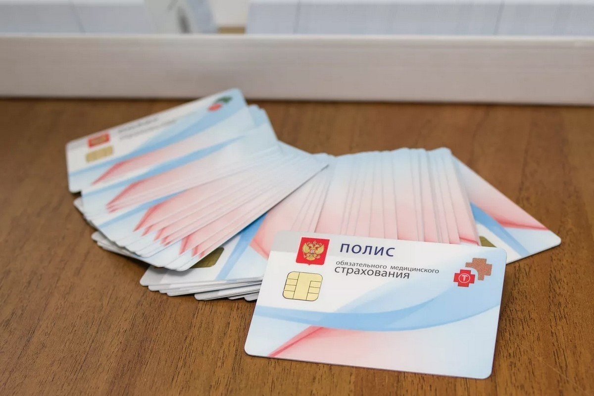 Курян предупредили о мошеннической схеме с полисами ОМС