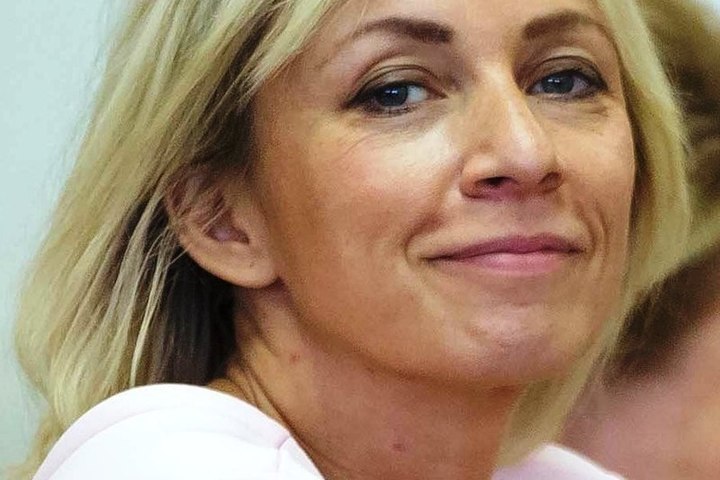 Захарова: иностранцы считают российских женщин «опасно» красивыми