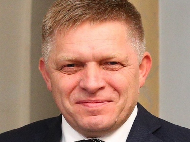 Фицо: остановка транзита газа через Украину обернется последствиями для ЕС