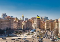 Украинский телеканал ТСН в своем Telegram-канале сообщил, что в Киеве прогремела серия мощных взрывов