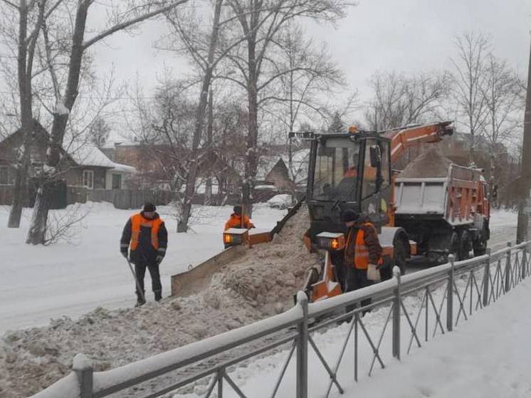 Уборку дорог в Омске раскритиковал замгубернатора