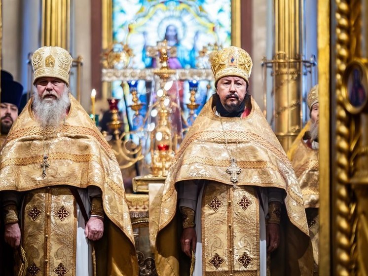 Божественная литургия прошла в Псково-Печерском монастыре