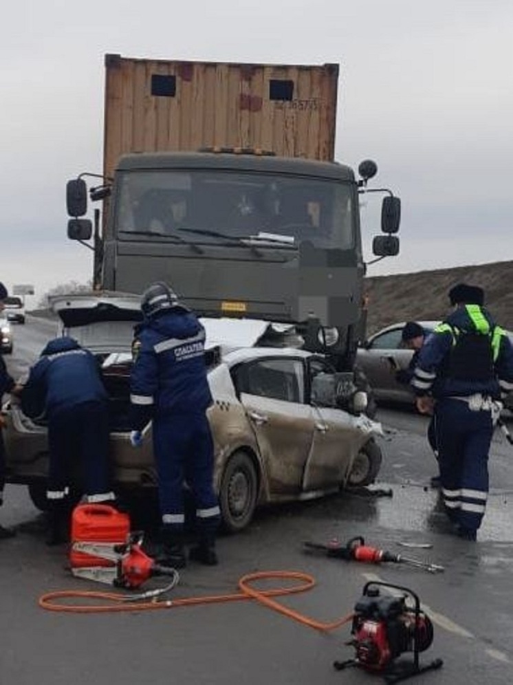 Под Ростовом в аварии погибла молодая мама из Донецка