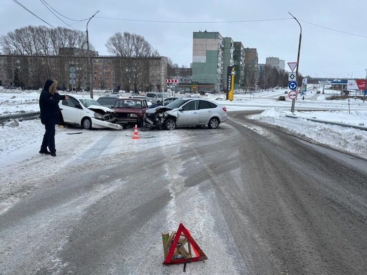 72-летний водитель «Лады» погиб в тройном ДТП под Новосибирском