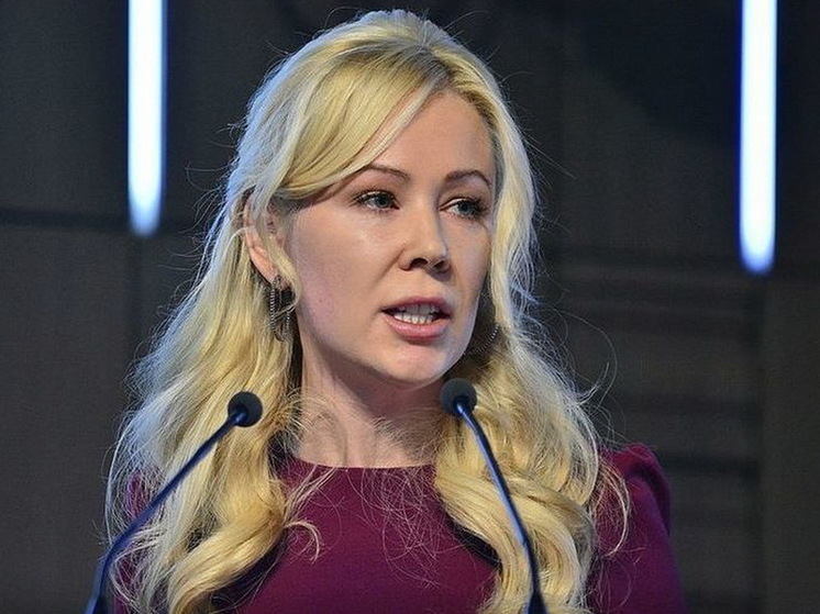 Мизулина опубликовала совместное фото с певцом Shaman