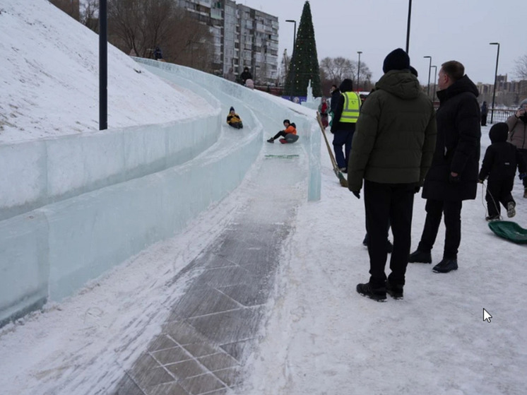 Глава Красноярска инспектировал ледовые городки