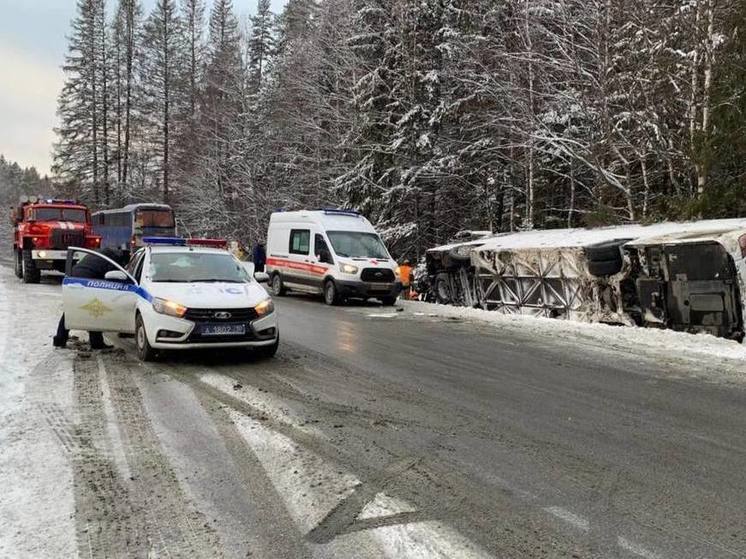 Двое курян пострадали в ДТП с туристическим автобусом в Карелии