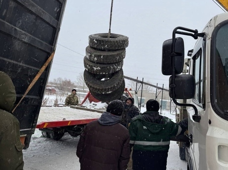 Многотонную партию гуманитарного груза отправили томичам на СВО