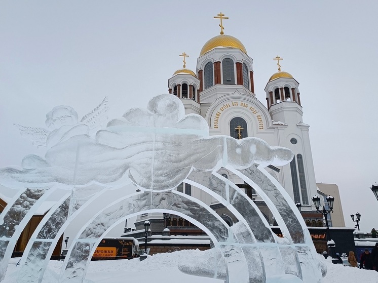 Губернатор Евгений Куйвашев поздравил свердловчан с Рождеством