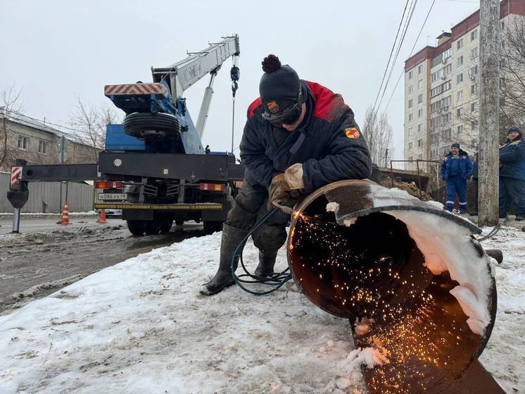 В Липецке «Квадра» пообещала завершить ремонт теплосети в районе Индустриальной к 18:00