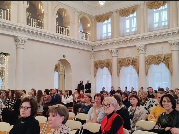 Сергей Ситников поздравил костромские коллективы получившие благодарности Президента