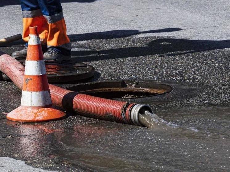 Аварийные работы на водопроводе в селе Новое: жители остались без воды