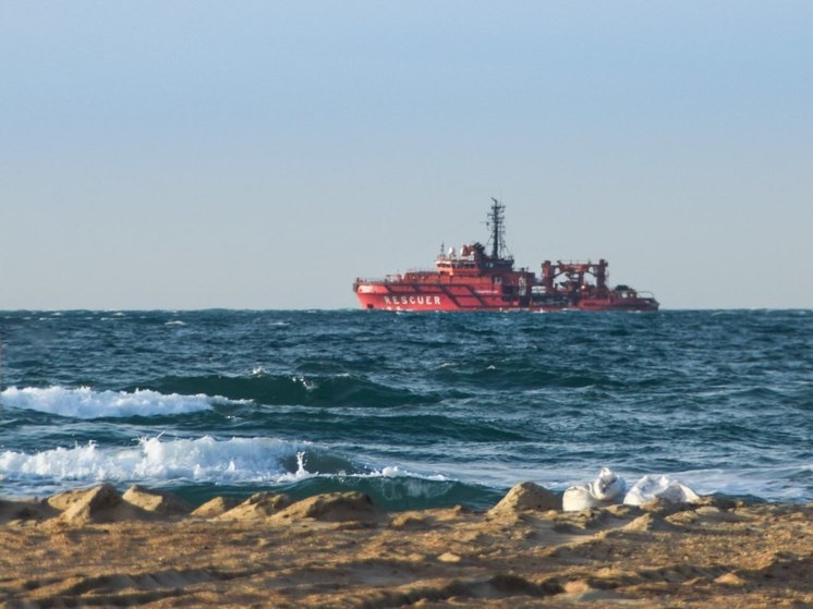 В Краснодарском крае в зоне ЧС задействованы 25 кораблей Морспасслужбы