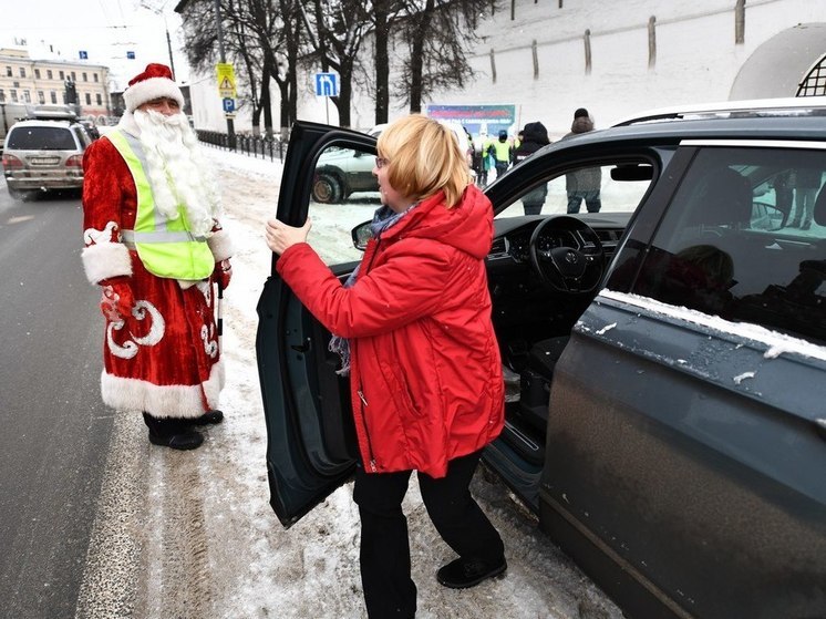 Ярославцы заметили в городе Деда Мороза