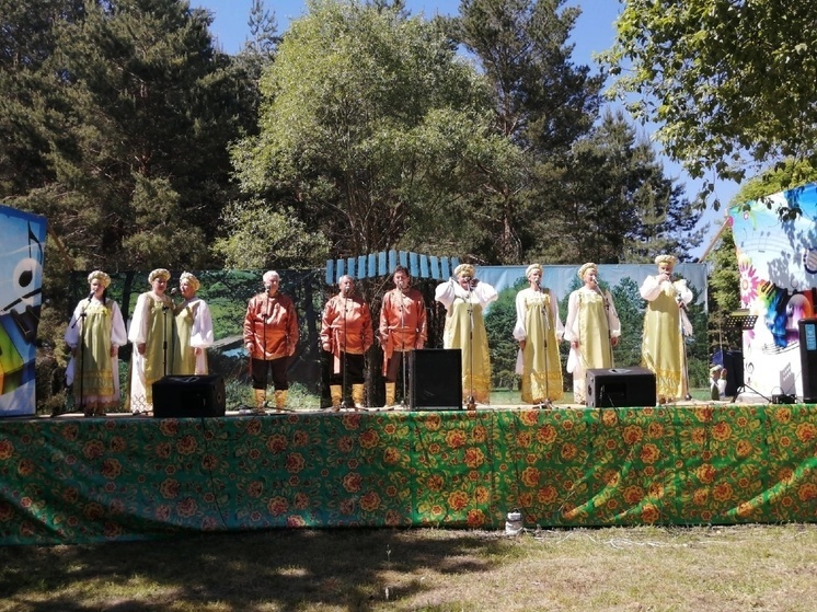 После жалоб на ремонт сельскому ДК Гусь-Хрустального района снова дали денег