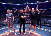 Александр Зырянов, воспитанник омской школы единоборств STORM Shlemenko Fight Team, подписал трёхлетний контракт с китайским промоушеном JCK