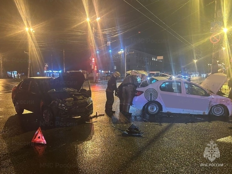 В ДТП на улице Московской в Калуге пострадали люди