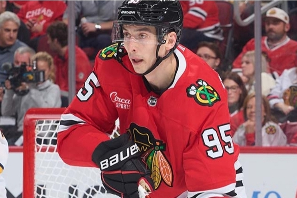 Шайба Михеева помогла «Чикаго» победить «Колорадо» в матче НХЛ