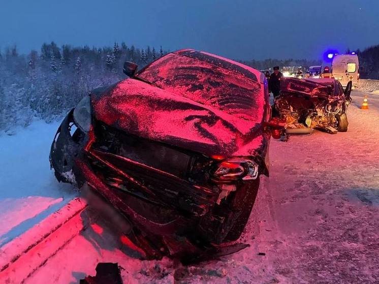 Водитель попал в два ДТП подряд на дороге Кола и оказался в больнице