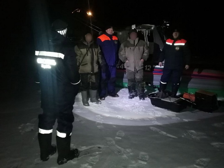 В новогодние праздники в Марий Эл спасатели помогли трем рыбакам на Волге